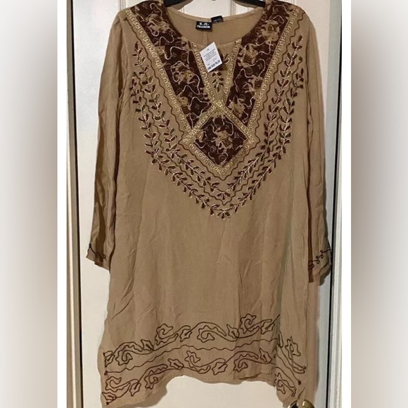 SR Fasion Women’s Embroidered Front Tan Tunic Top Long Sleeves One Size Plus - Picture 1 of 9